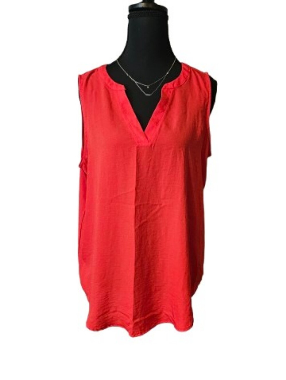 Maurices Large Sleeveless V-Neck Women’s Top - Red